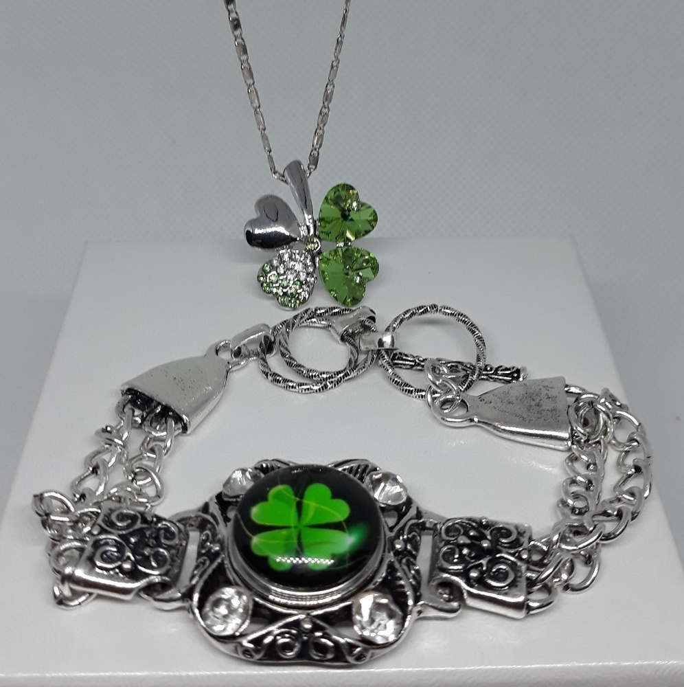 St Patrick's Day Necklace Set